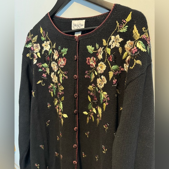 Vintage Embroidered Button Up - Picture 3 of 3